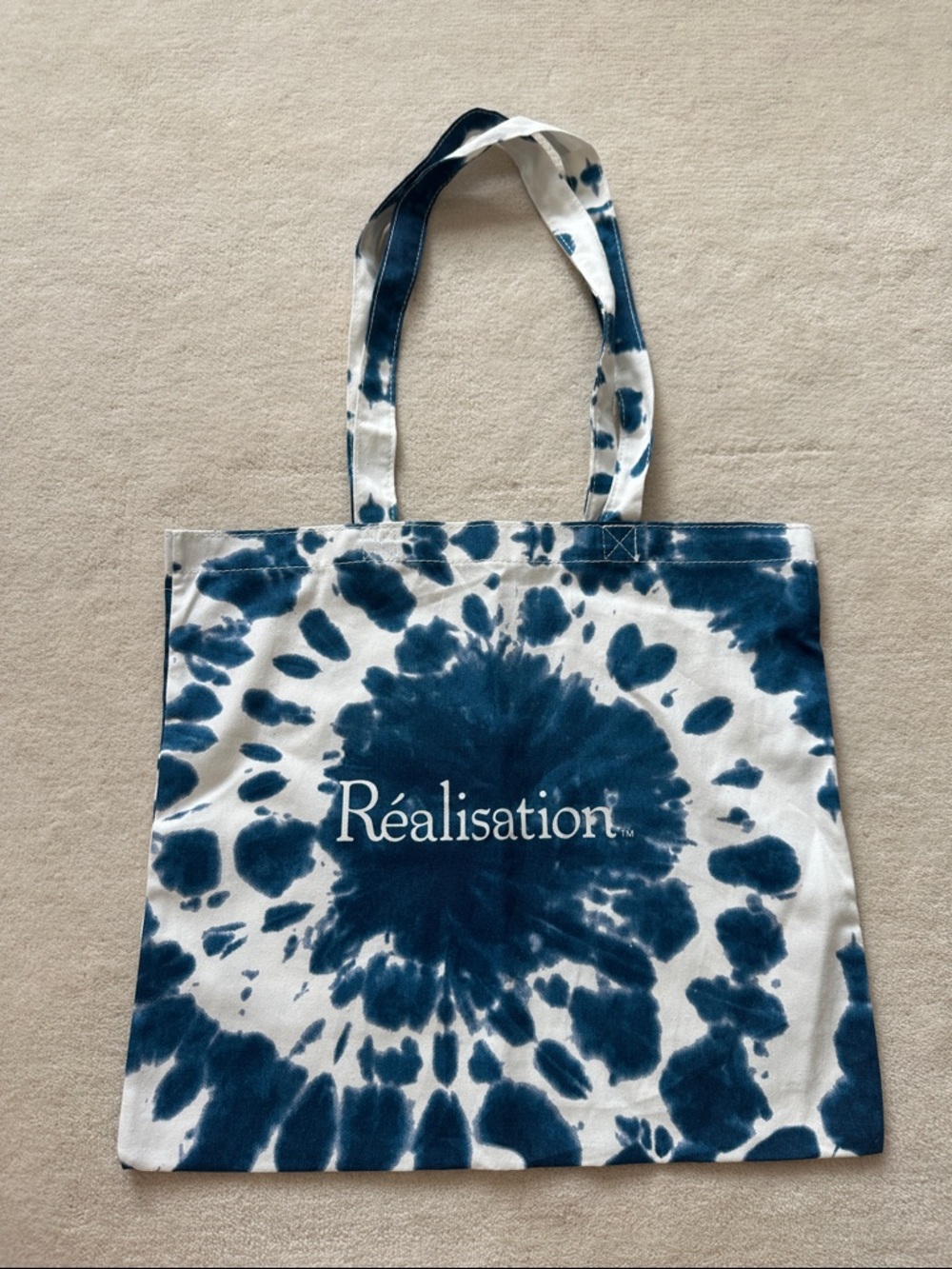 Réalisation Par Blue and White Tie-Dye Canvas Tote